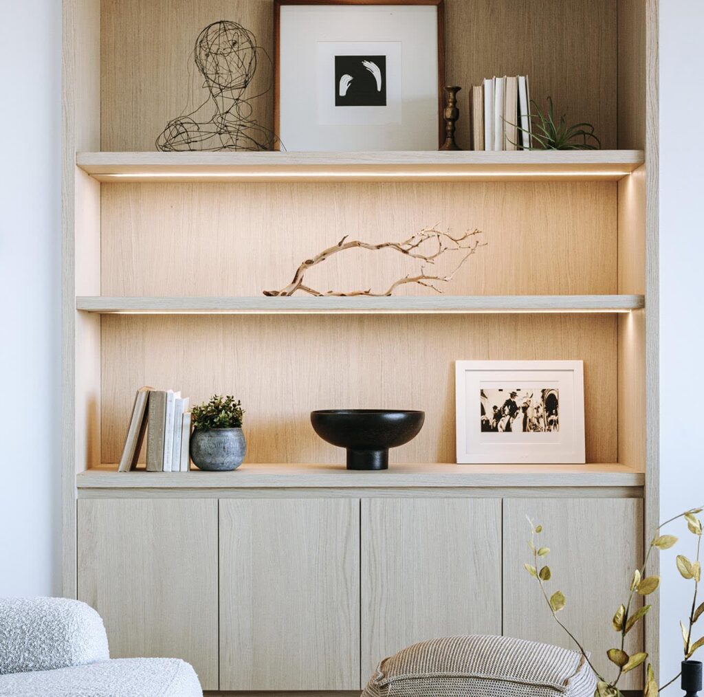 Exploring Exclusive Neighborhoods with Scenic Views and Modern Comfort